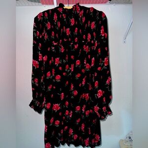Romantic| Vintage| Victorian| Roses date night black and red dress size medium